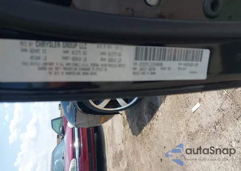 2012 Dodge Challenger Srt8 392 z USA, uszkodzony, nr VIN 2C3CDYCJ1CH106496